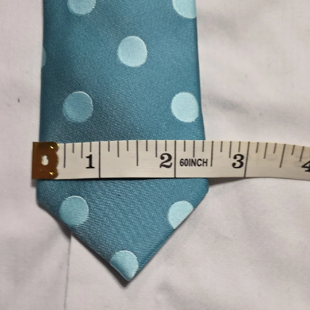 Stylish Blue Polka Dot Tie